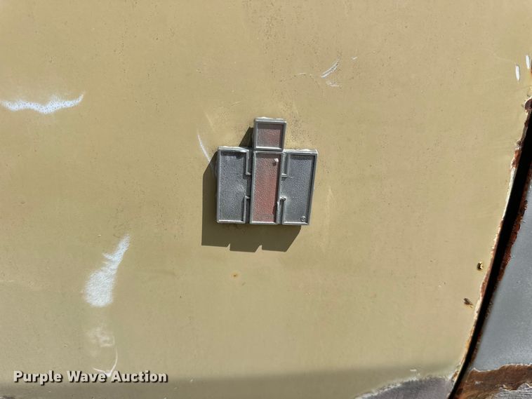 image for item OE9107 1979 International  Scout Traveler SUV