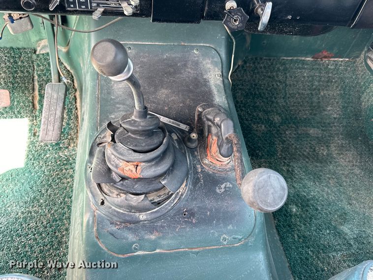 image for item OE9107 1979 International  Scout Traveler SUV