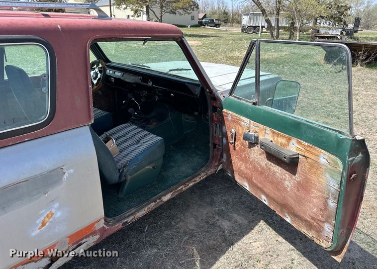 image for item OE9107 1979 International  Scout Traveler SUV