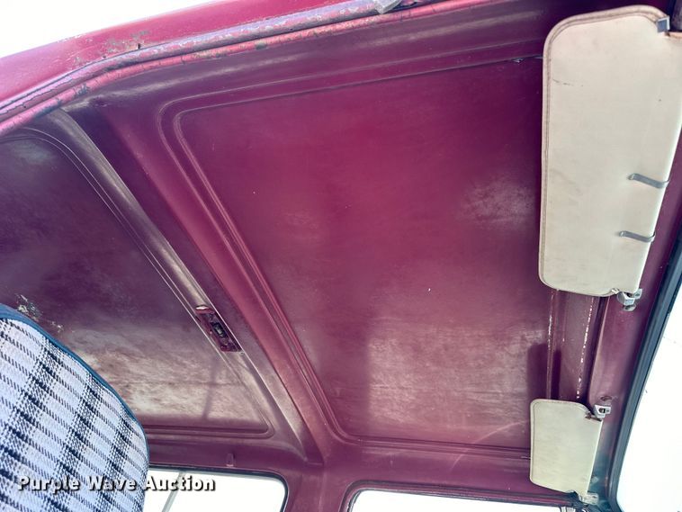 image for item OE9107 1979 International  Scout Traveler SUV