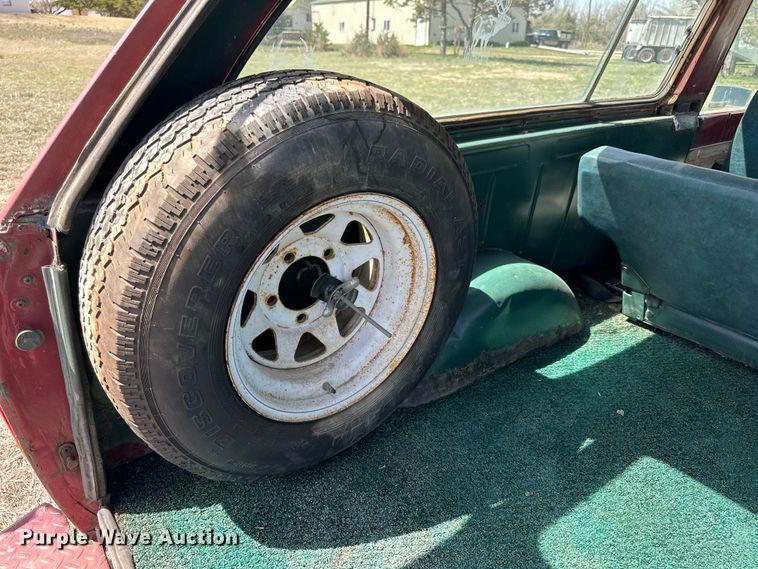 image for item OE9107 1979 International  Scout Traveler SUV