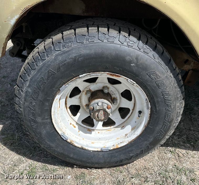 image for item OE9107 1979 International  Scout Traveler SUV