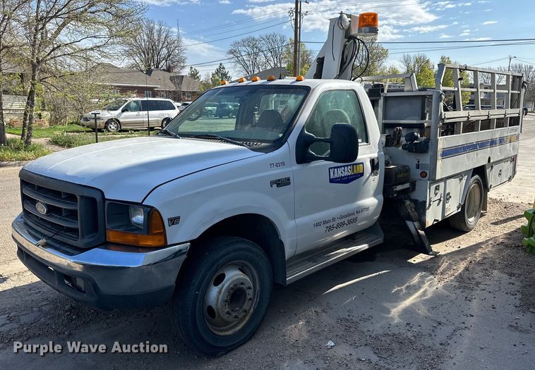 image for item OE9142 1999 Ford F450 Super Duty  utility / service truck