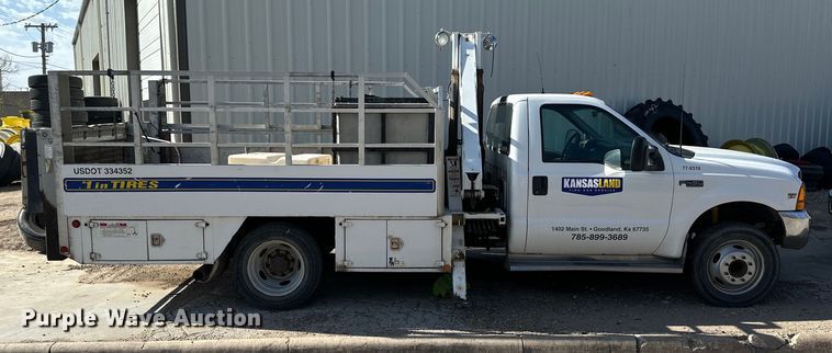 image for item OE9142 1999 Ford F450 Super Duty  utility / service truck