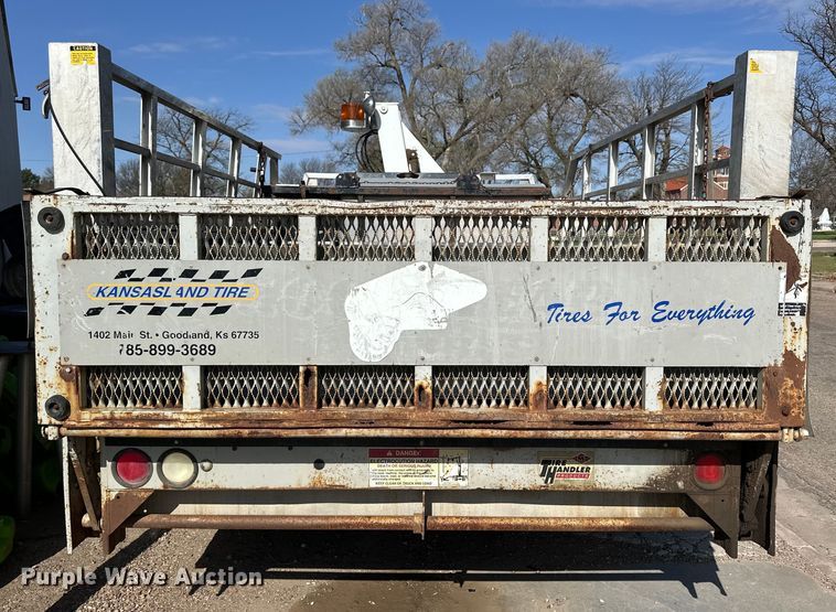 image for item OE9142 1999 Ford F450 Super Duty  utility / service truck