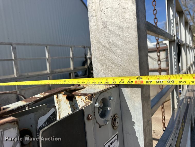 image for item OE9142 1999 Ford F450 Super Duty  utility / service truck