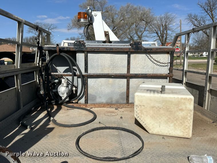 image for item OE9142 1999 Ford F450 Super Duty  utility / service truck