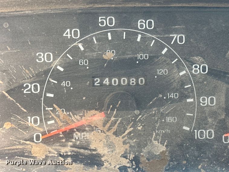 image for item OE9142 1999 Ford F450 Super Duty  utility / service truck