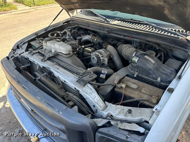 image for item OE9142 1999 Ford F450 Super Duty  utility / service truck