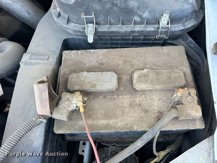 image for item OE9142 1999 Ford F450 Super Duty  utility / service truck