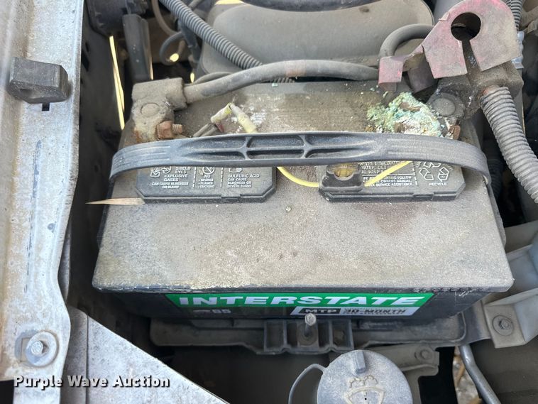 image for item OE9142 1999 Ford F450 Super Duty  utility / service truck