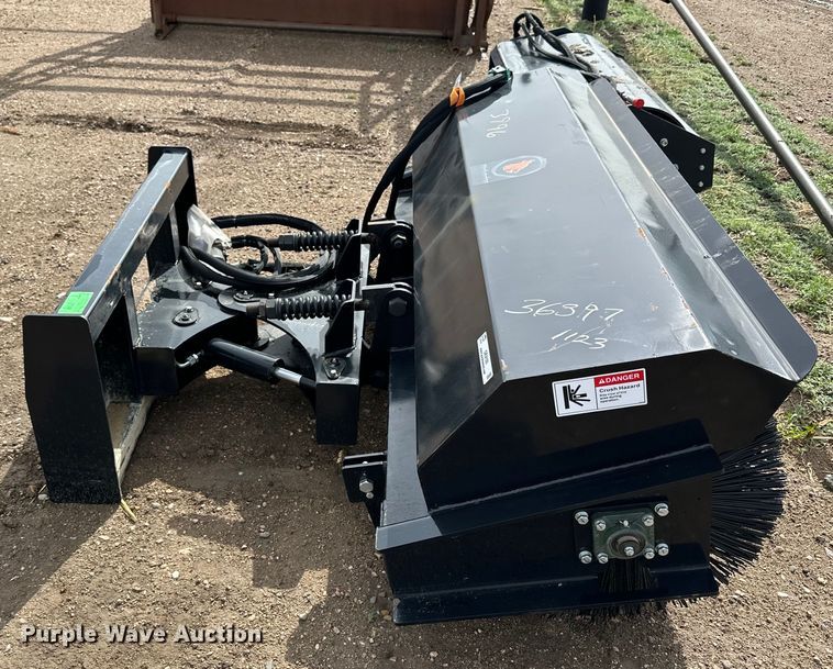 image for item OE9150 2023 Wolverine  PAB-11-72W skid steer broom