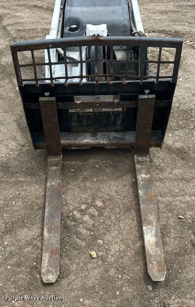 image for item OE9151 Bobcat MT50 compact utility loader