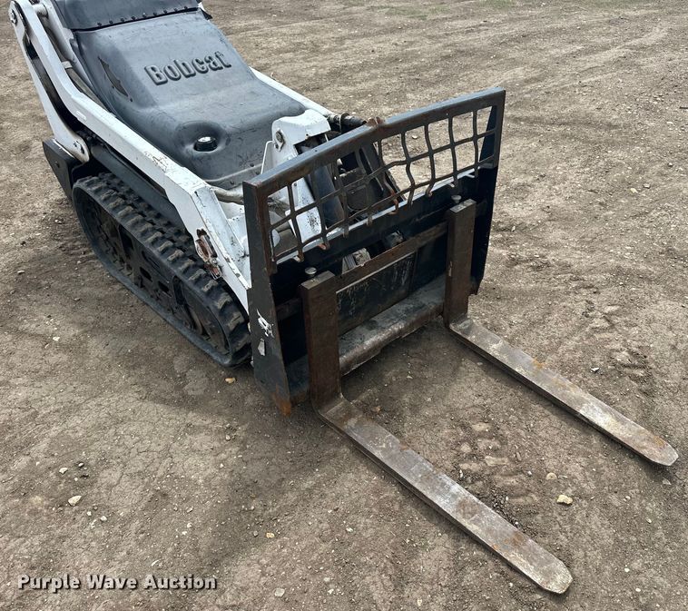 image for item OE9151 Bobcat MT50 compact utility loader