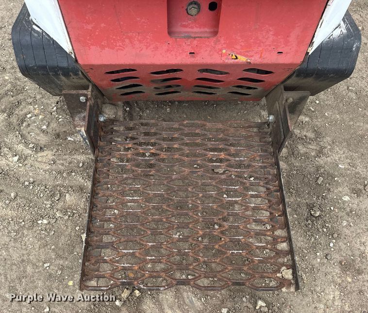 image for item OE9151 Bobcat MT50 compact utility loader