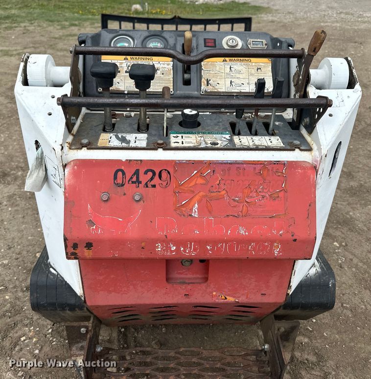 image for item OE9151 Bobcat MT50 compact utility loader