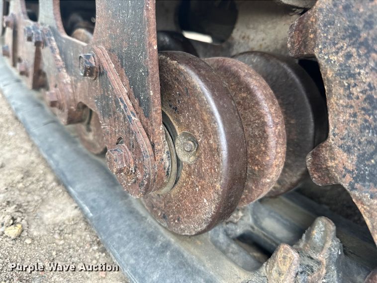 image for item OE9151 Bobcat MT50 compact utility loader