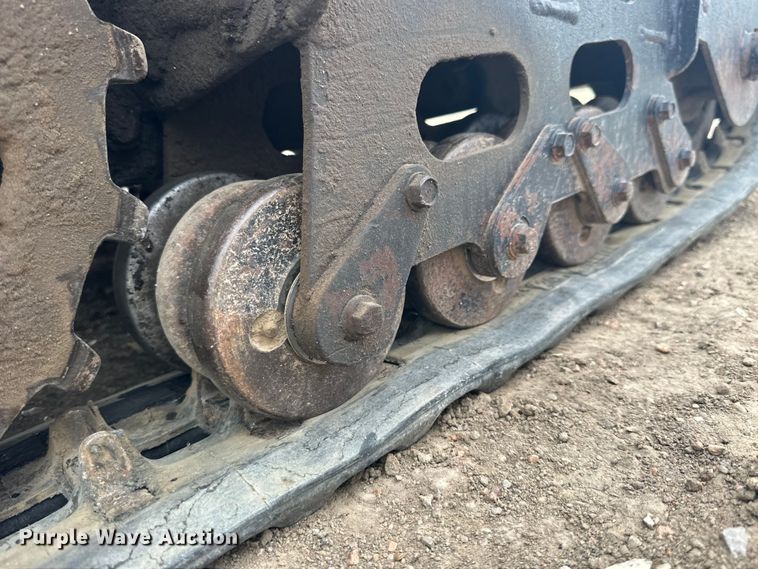 image for item OE9151 Bobcat MT50 compact utility loader