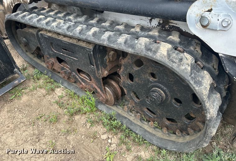 image for item OE9151 Bobcat MT50 compact utility loader