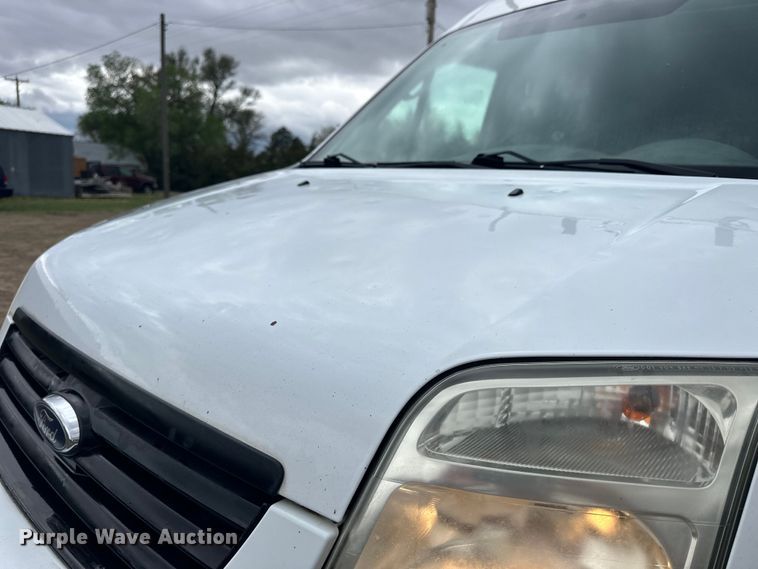 image for item OE9153 2010 Ford Transit Connect XLT van