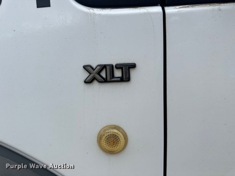 image for item OE9153 2010 Ford Transit Connect XLT van