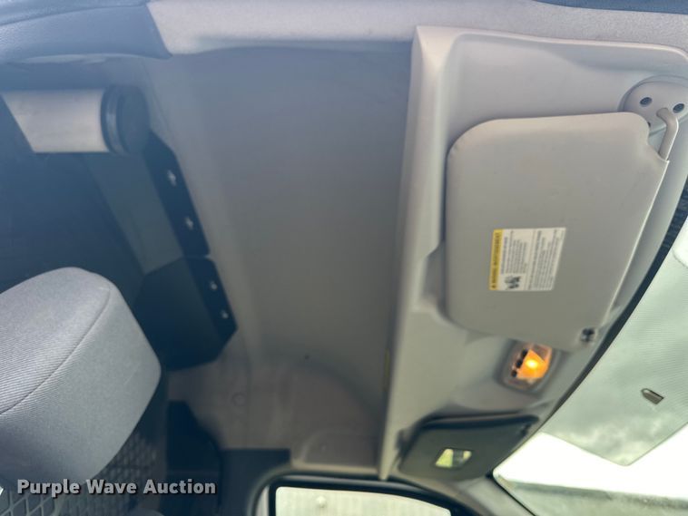 image for item OE9153 2010 Ford Transit Connect XLT van