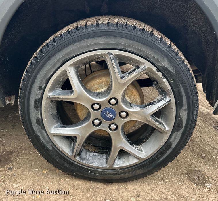 image for item OE9153 2010 Ford Transit Connect XLT van