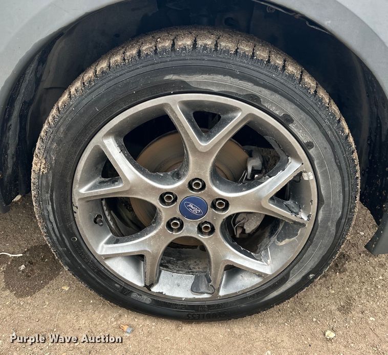 image for item OE9153 2010 Ford Transit Connect XLT van