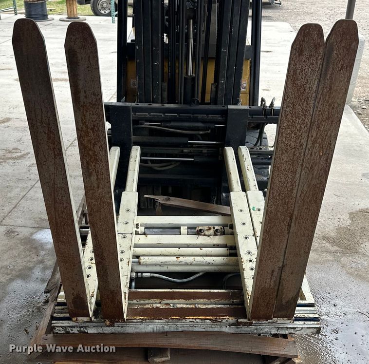 image for item OE9155 Forklift double fork attachment 