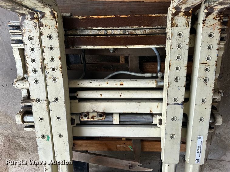 image for item OE9155 Forklift double fork attachment 