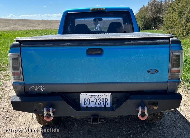 image for item OE9160 1993 Ford Ranger XLT SuperCab pickup truck