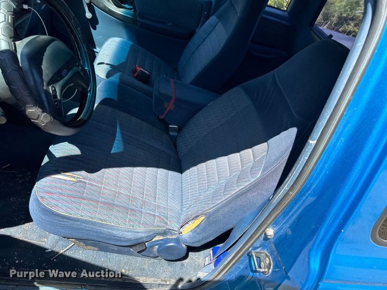 image for item OE9160 1993 Ford Ranger XLT SuperCab pickup truck