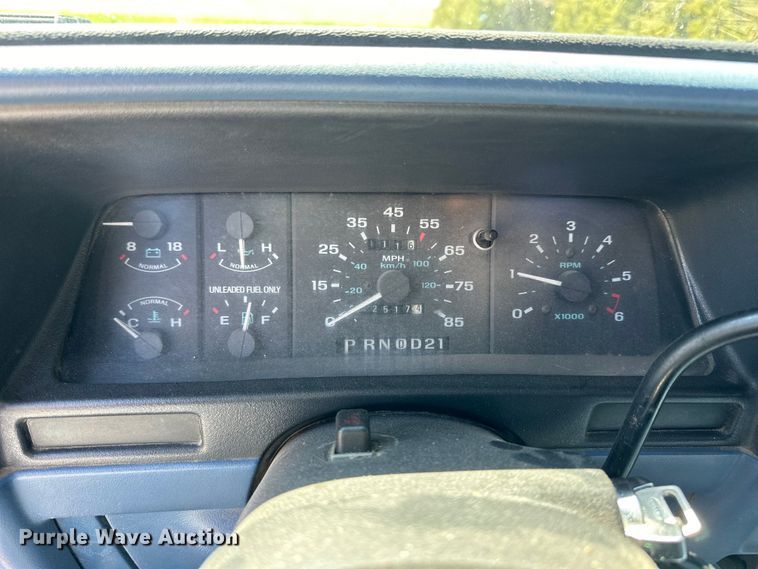 image for item OE9160 1993 Ford Ranger XLT SuperCab pickup truck