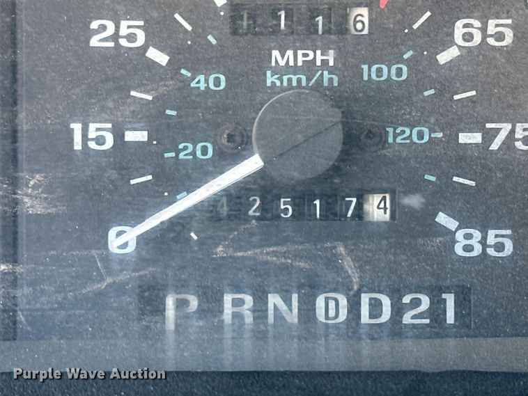 image for item OE9160 1993 Ford Ranger XLT SuperCab pickup truck