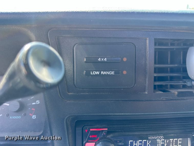 image for item OE9160 1993 Ford Ranger XLT SuperCab pickup truck