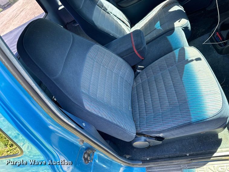 image for item OE9160 1993 Ford Ranger XLT SuperCab pickup truck