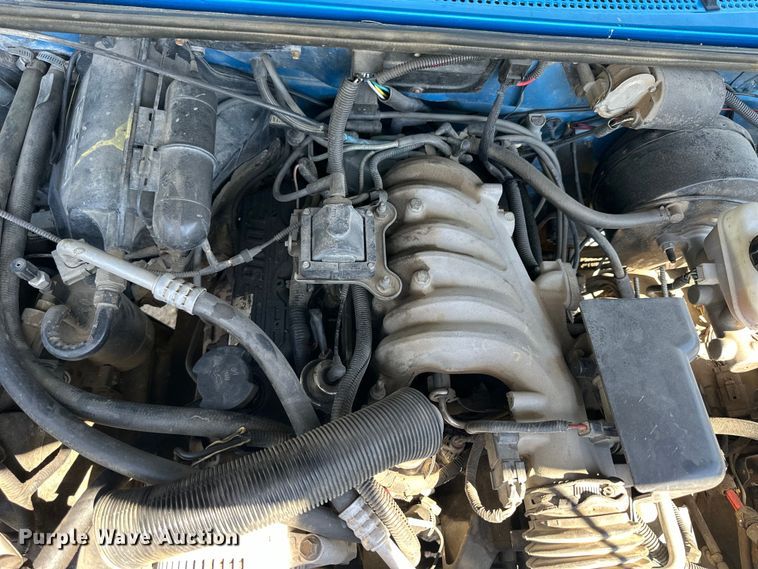 image for item OE9160 1993 Ford Ranger XLT SuperCab pickup truck