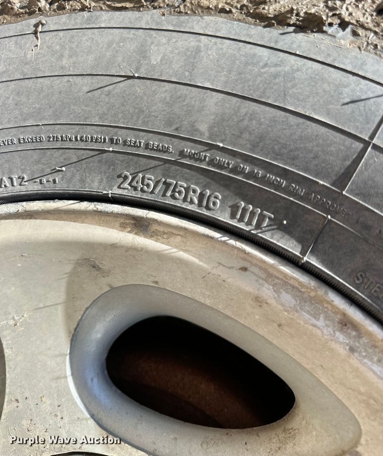 image for item OE9160 1993 Ford Ranger XLT SuperCab pickup truck