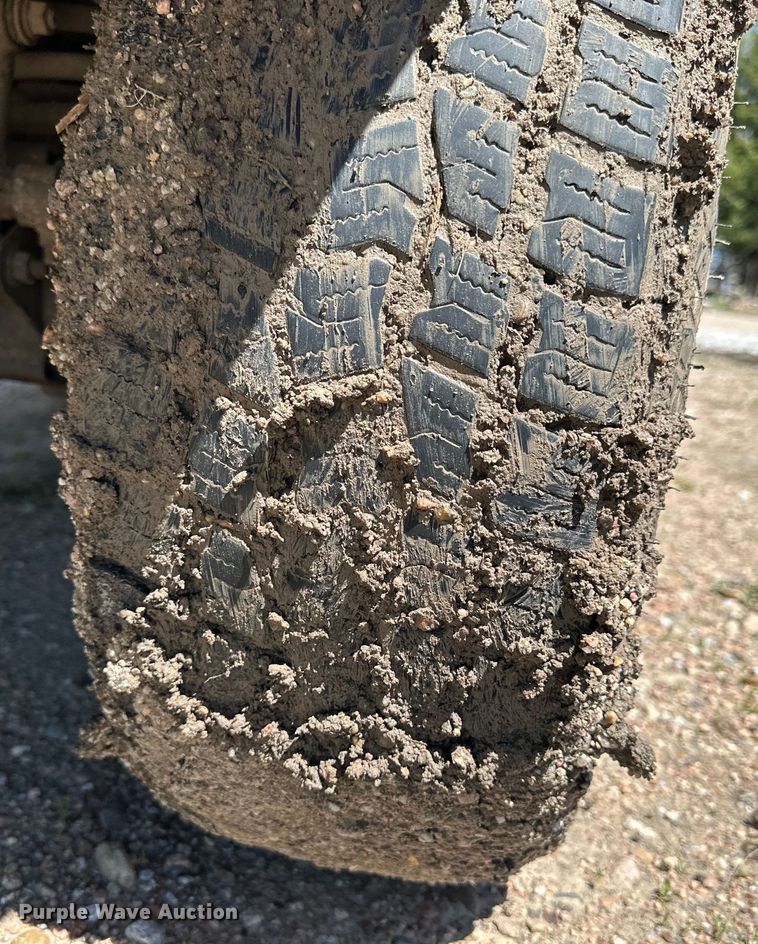 image for item OE9160 1993 Ford Ranger XLT SuperCab pickup truck