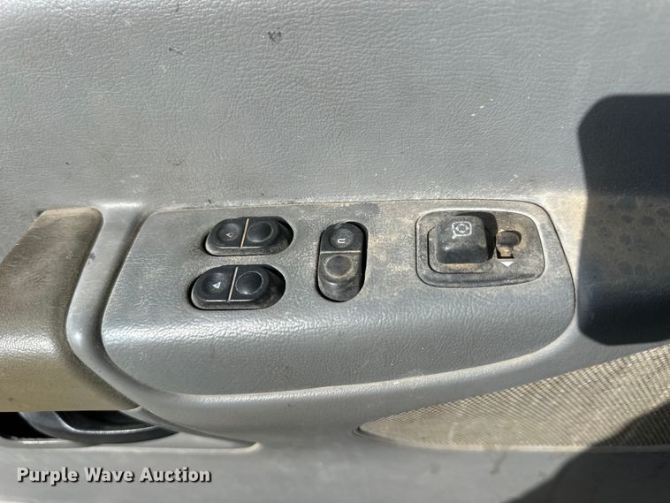 image for item OE9162 2006 Ford E150 van