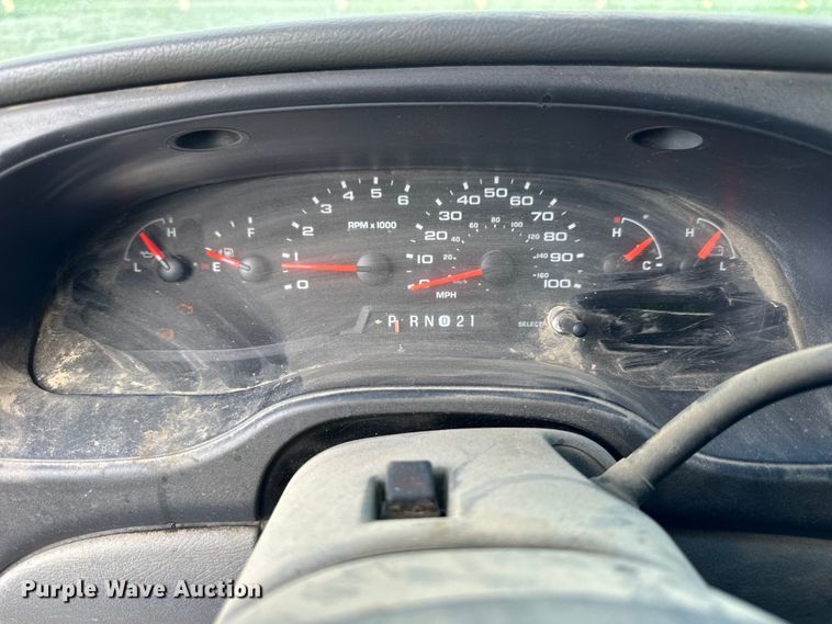 image for item OE9162 2006 Ford E150 van