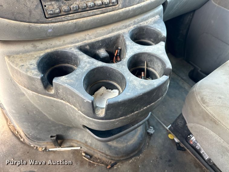 image for item OE9162 2006 Ford E150 van