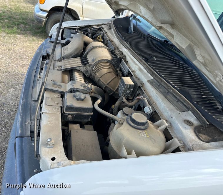 image for item OE9162 2006 Ford E150 van