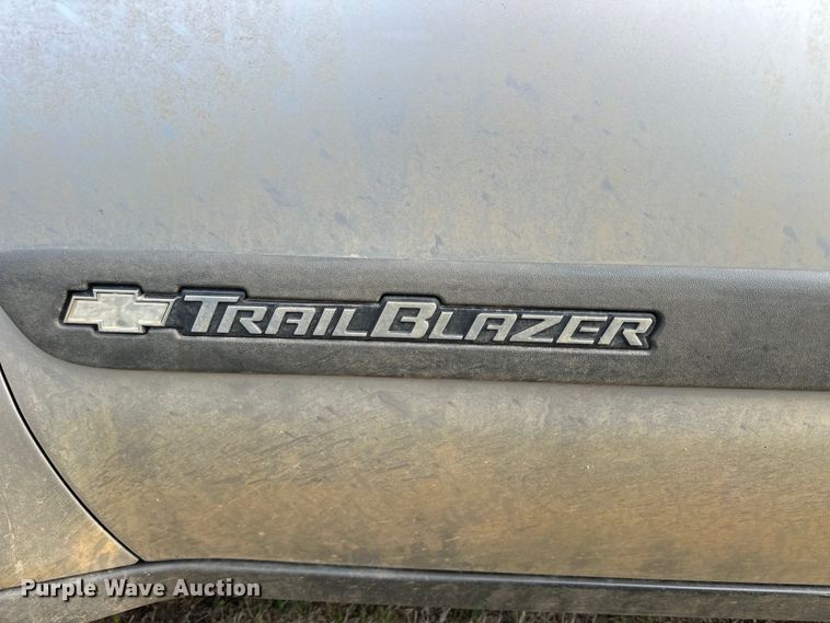 image for item OE9165 2004 Chevrolet TrailBlazer SUV