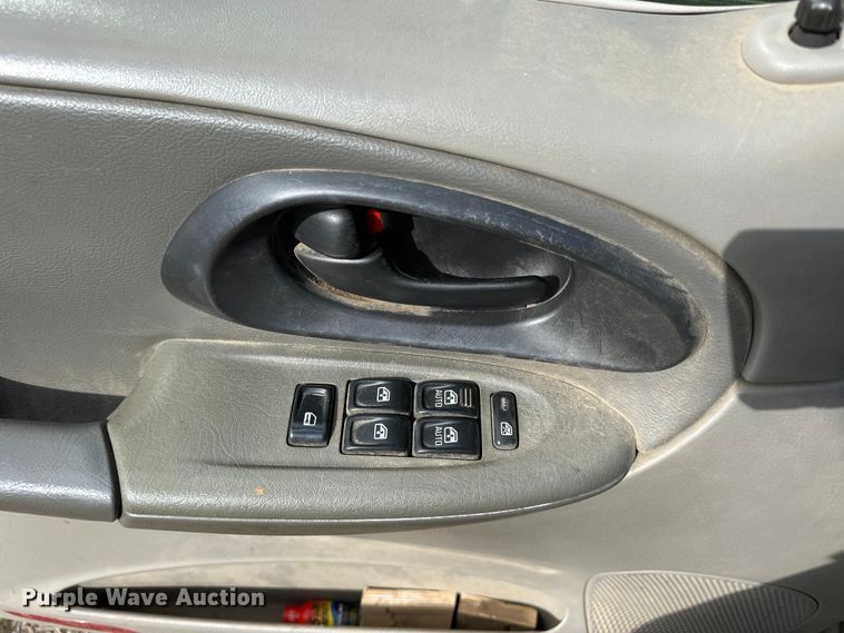 image for item OE9165 2004 Chevrolet TrailBlazer SUV