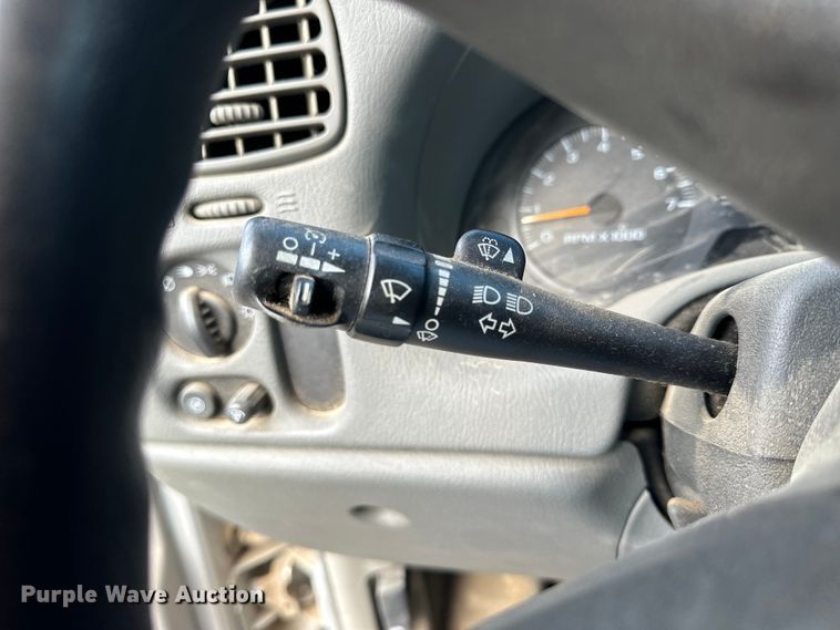 image for item OE9165 2004 Chevrolet TrailBlazer SUV