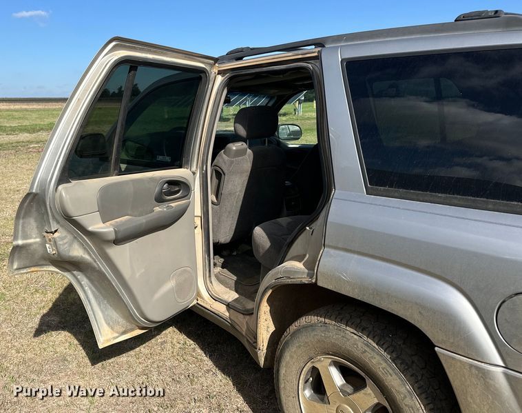 image for item OE9165 2004 Chevrolet TrailBlazer SUV