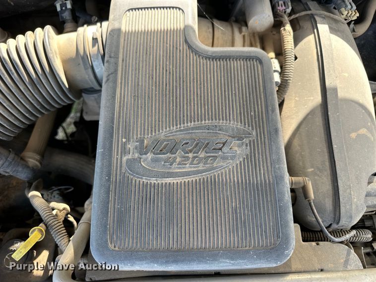 image for item OE9165 2004 Chevrolet TrailBlazer SUV