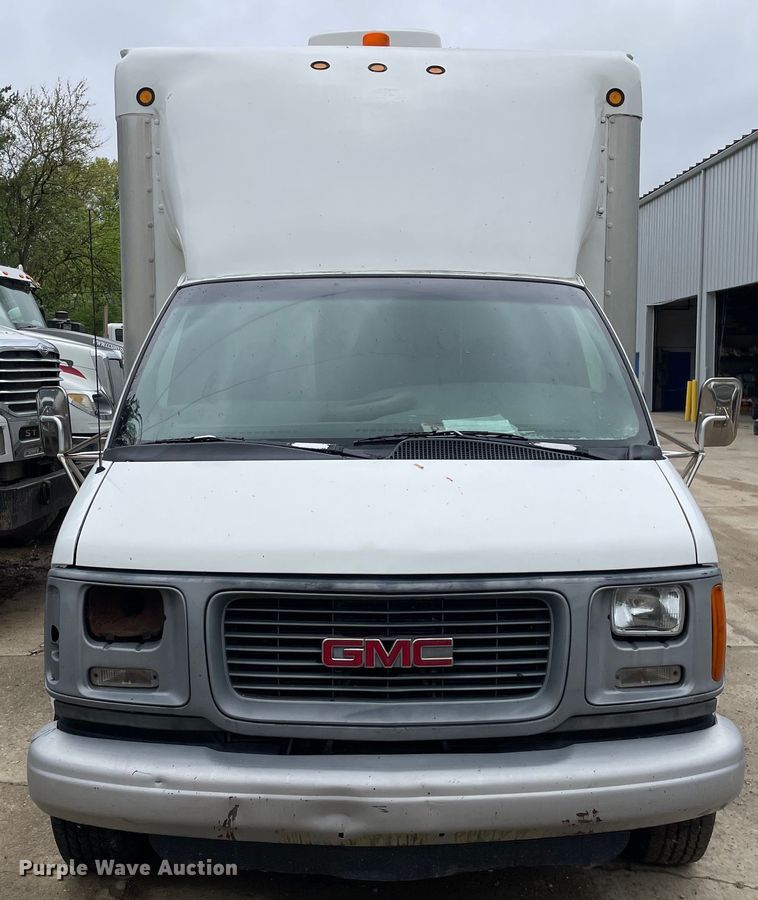image for item OG9884 2001 GMC  Savana 3500 sewer inspection truck