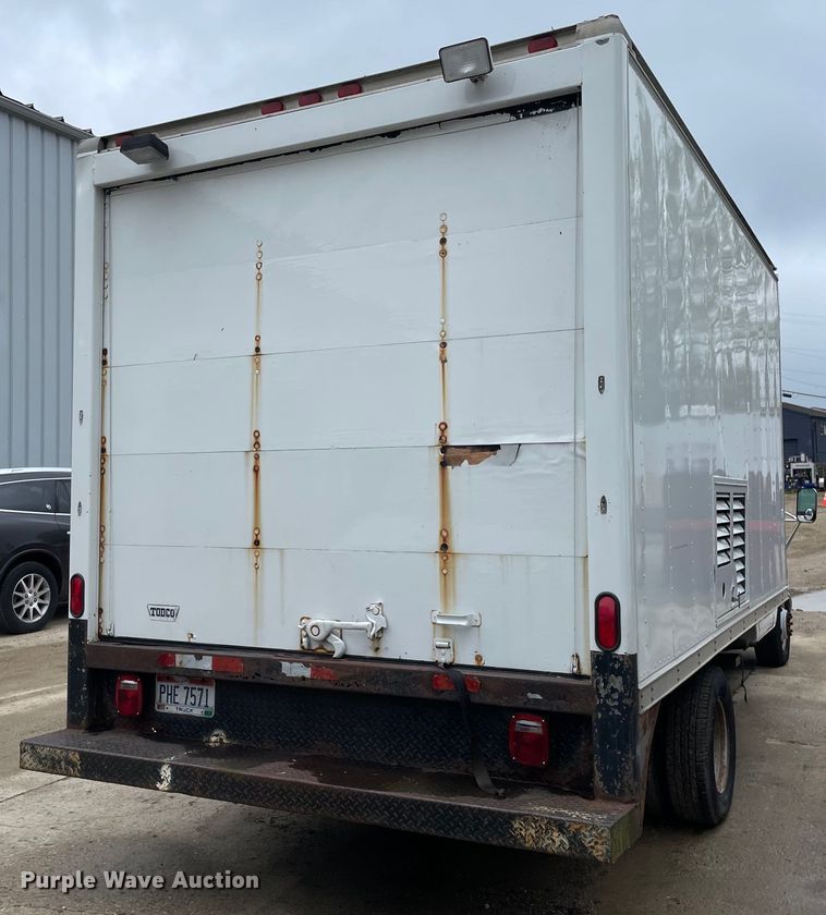 image for item OG9884 2001 GMC  Savana 3500 sewer inspection truck